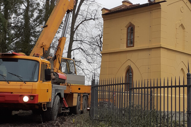  Instalace kovové nádrže na vodu, vodárenská věž SZ Hluboká